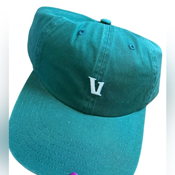 NWT Vuori dad hat VIRIDIAN - Picture 1 of 5